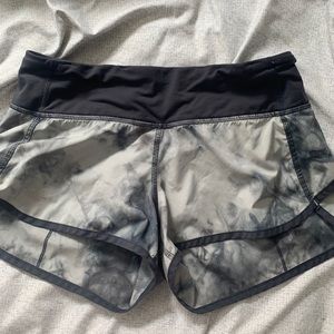 grey and white tie dye lulu lemon shorts